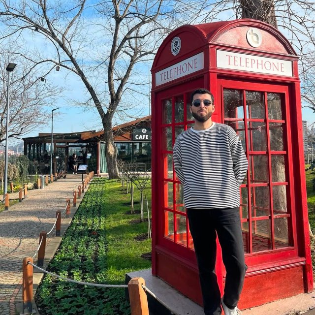 Фото менеджера